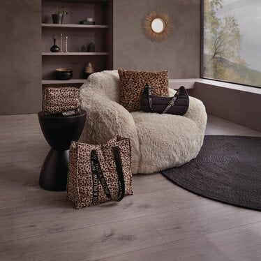 Sessel, Stoffbezug in weicher Felloptik