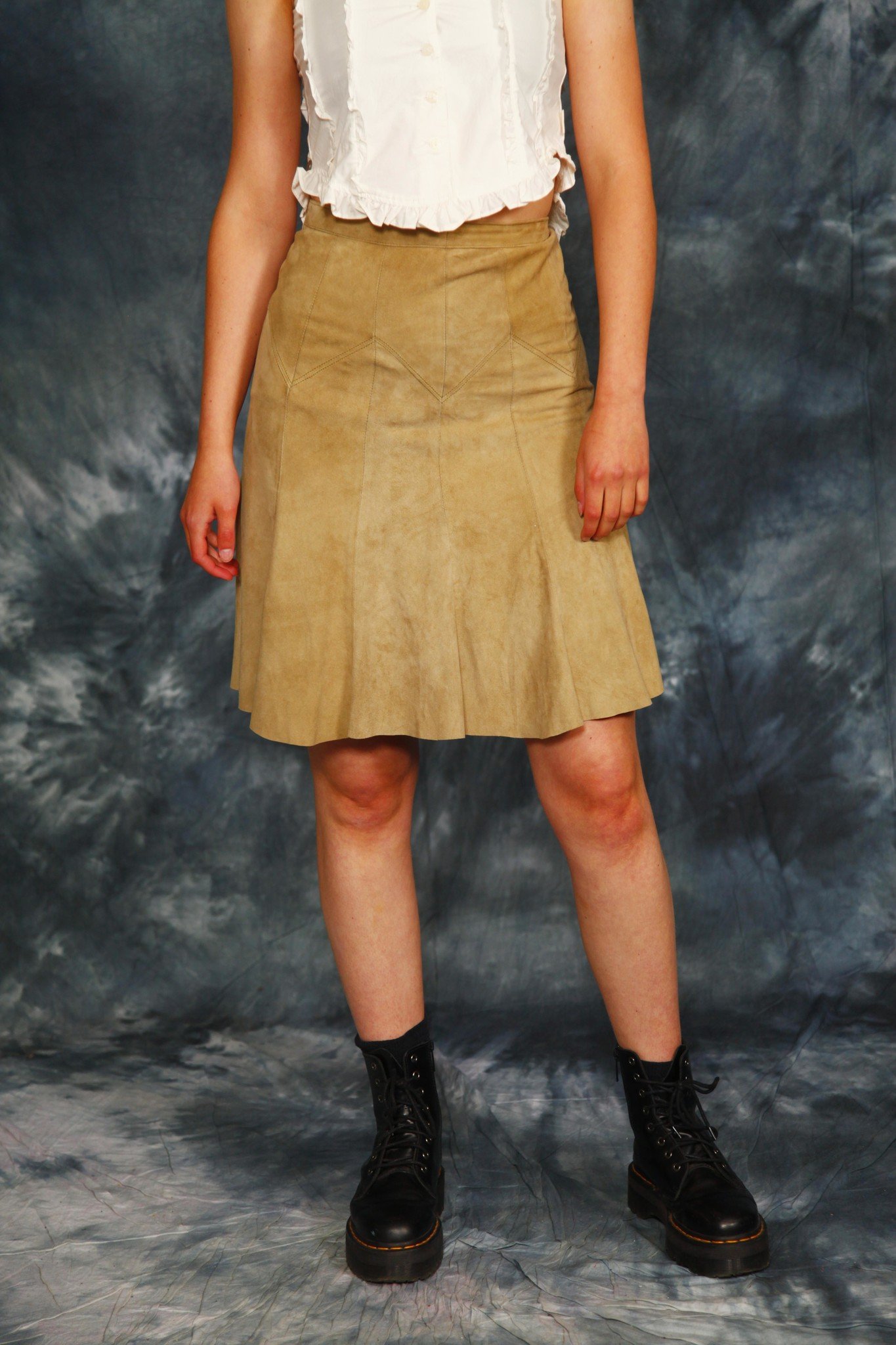 Brown 80s suede skirt