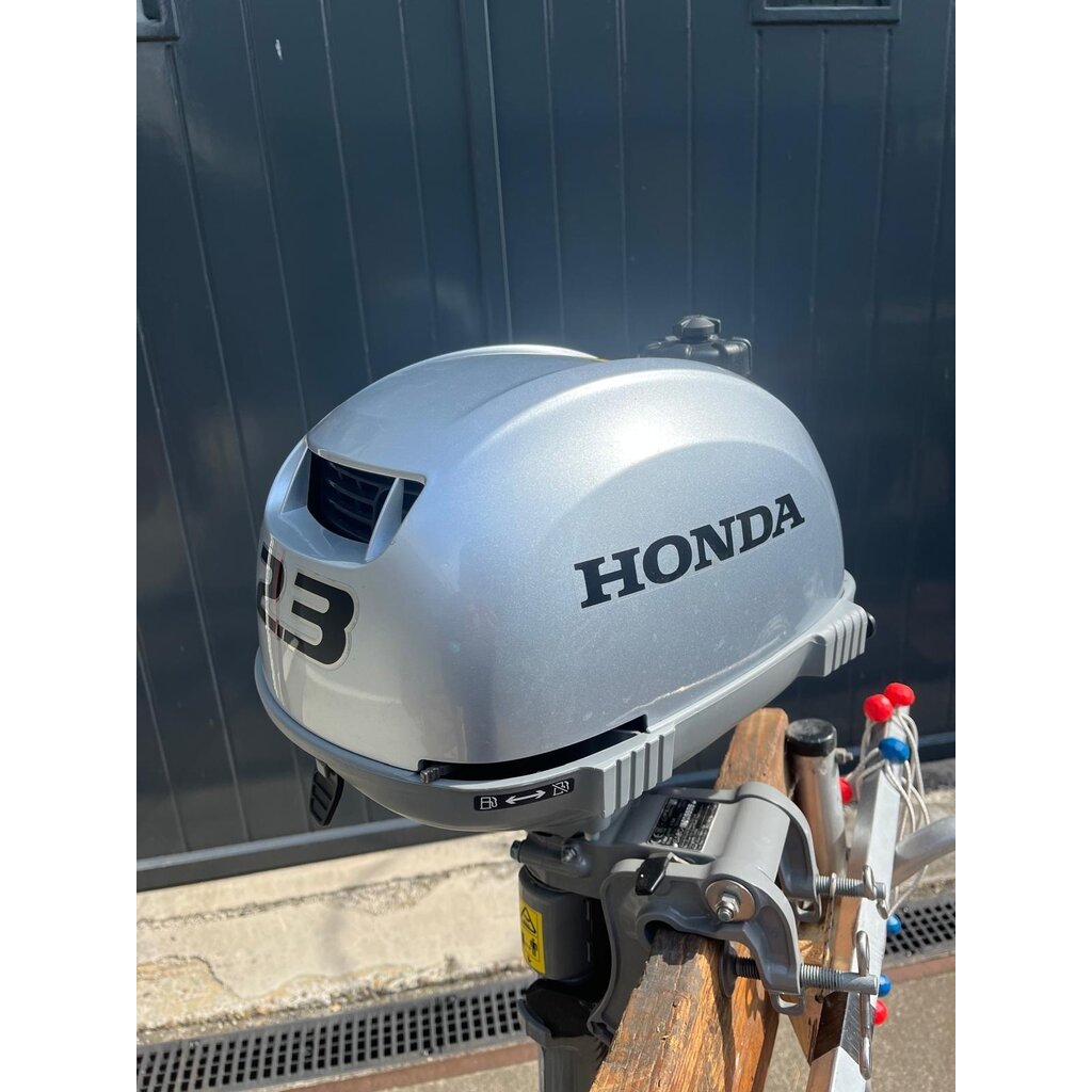 Honda BF 2,3 SCHU tweedehands particuliere verkoop