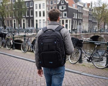 DONAU Donau Travel rugzak Amsterdam, 35 l, 17 inch, zwart