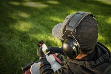 3M 3M WorkTunes Connect en Solar draadloze gehoorbeschermer, met Bluetooth-technologie