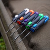 Titanium Retracta Hair Needle