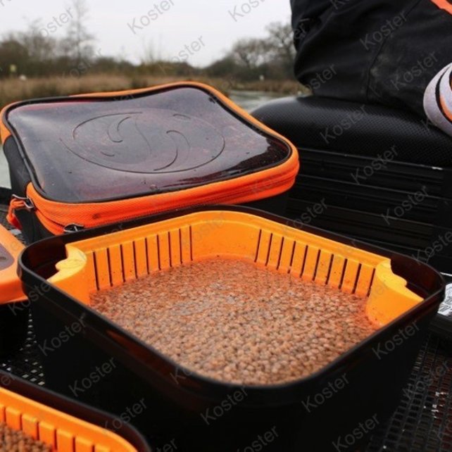 Bait Box 2.2 pint - 1.25 ltr