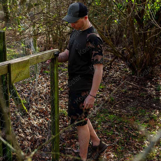 Khaki / Camo Outline T-Shirt Khaki / Camo Outline T-Shirt