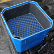 Bait Tub 2.3 Liter - 4 Pint Bait Tub 2.3 Liter - 4 Pint