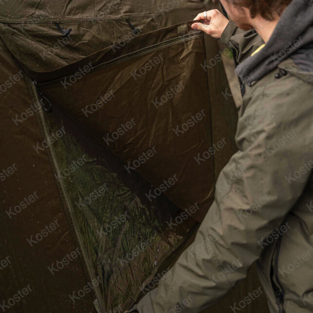 Revolve Screenhouse Compact