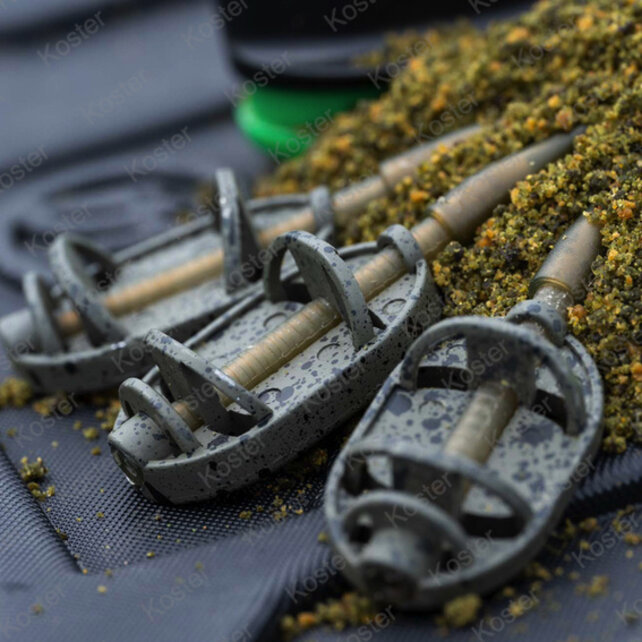 ICS In-Line Dura Flat Method Feeder - Medium