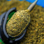 ICS In-Line Dura Flat Method Feeder - Medium