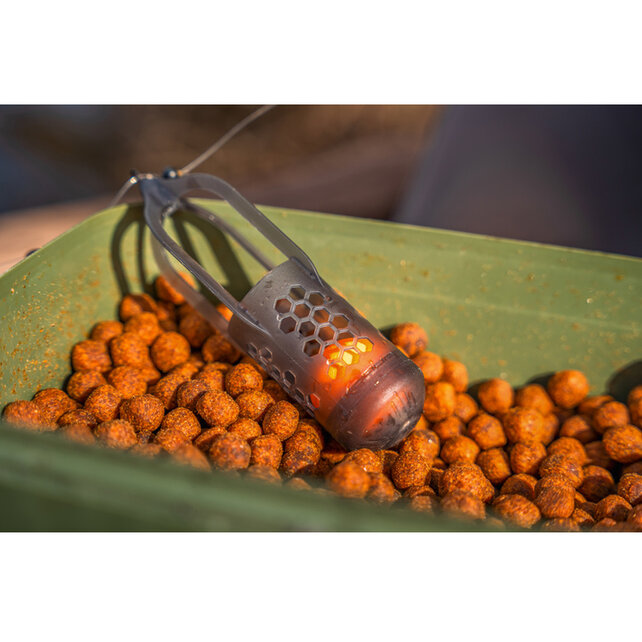 Surface Feeder Float