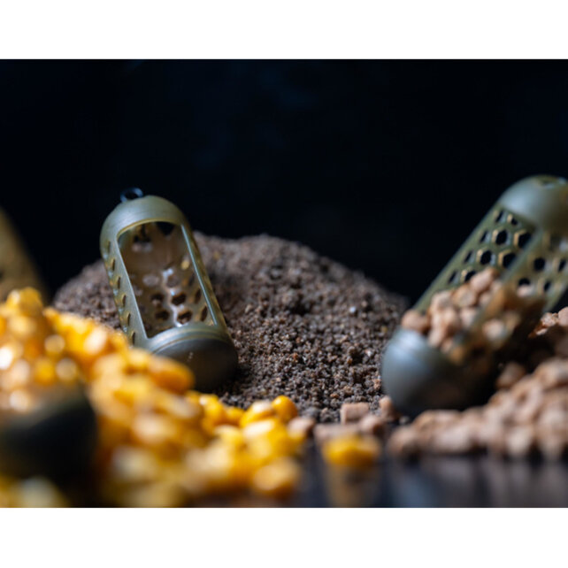Bait Up Window Feeder