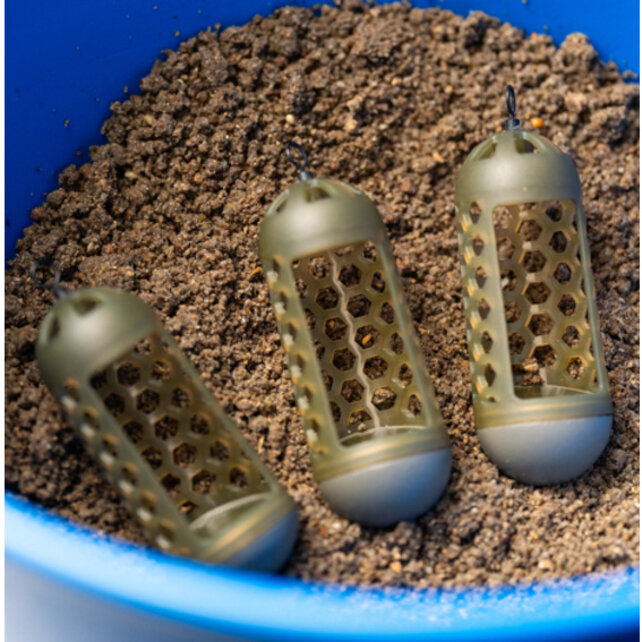 Bait Up Window Feeder