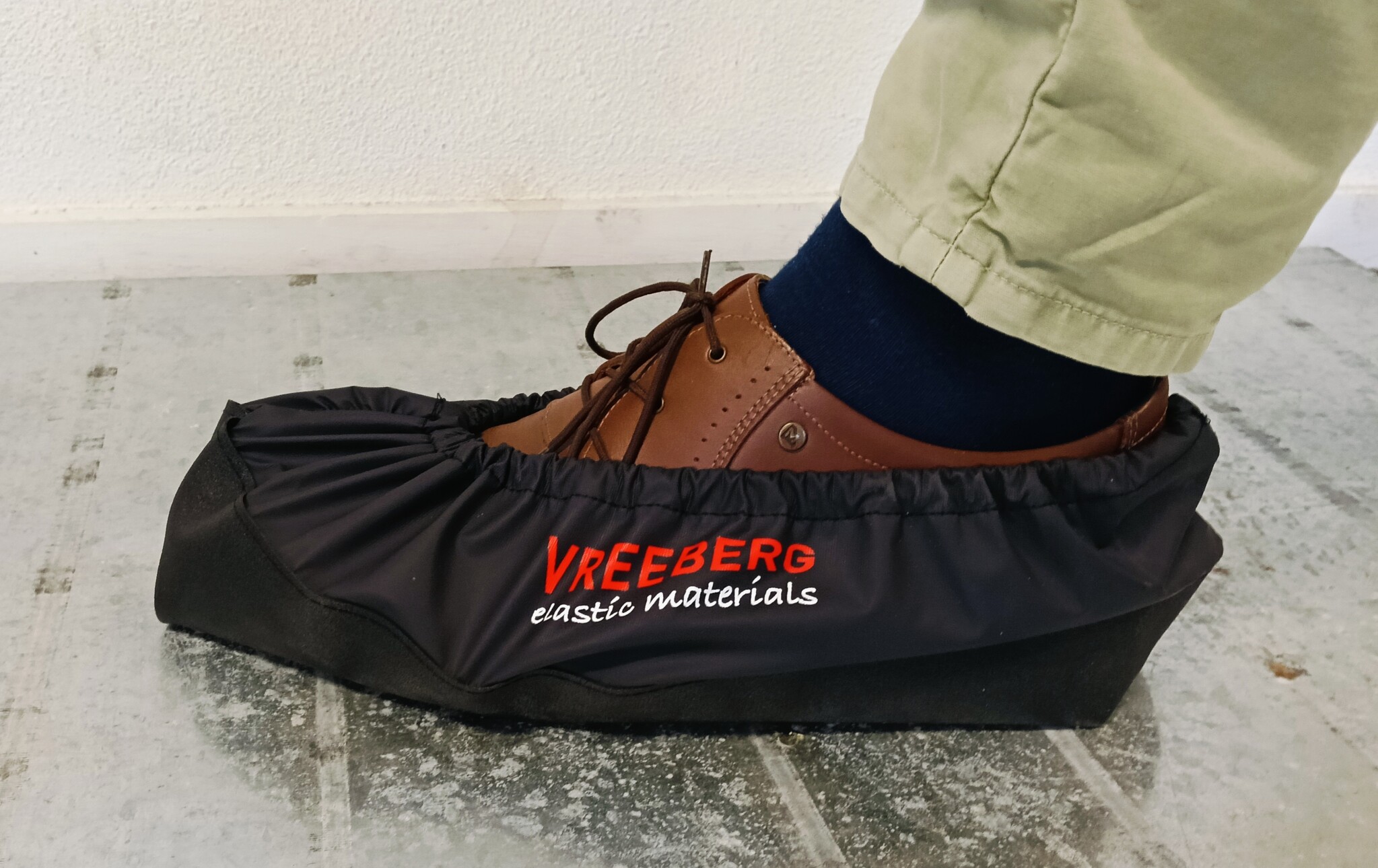 sc.02 Shoe-cover XL Zwart