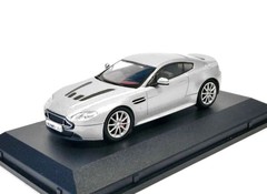 Artikel mit Schlagwort Aston Martin Vantage 1:43