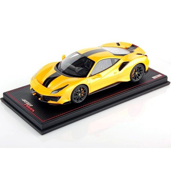 Model Car Ferrari 488 Pista Yellow 118