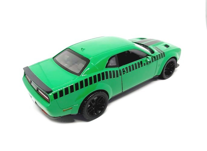 Model Car Dodge Challenger Srt Hellcat Widebody Green 1 24 Motormax