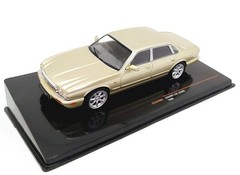 Artikel mit Schlagwort Jaguar XJ8 1:43