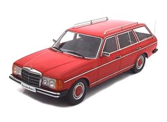 Producten getagd met Mercedes Benz 1:18
