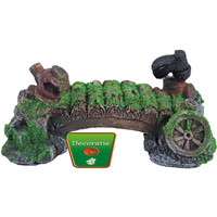 Aquarium ornament brug met mos | pot + laars | 16 cm schuilplek voor vissen