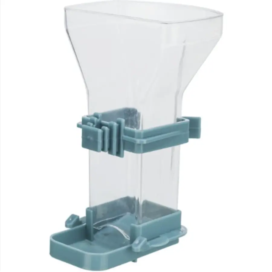 Kunststof voerdispenser 150ML / 12 cm