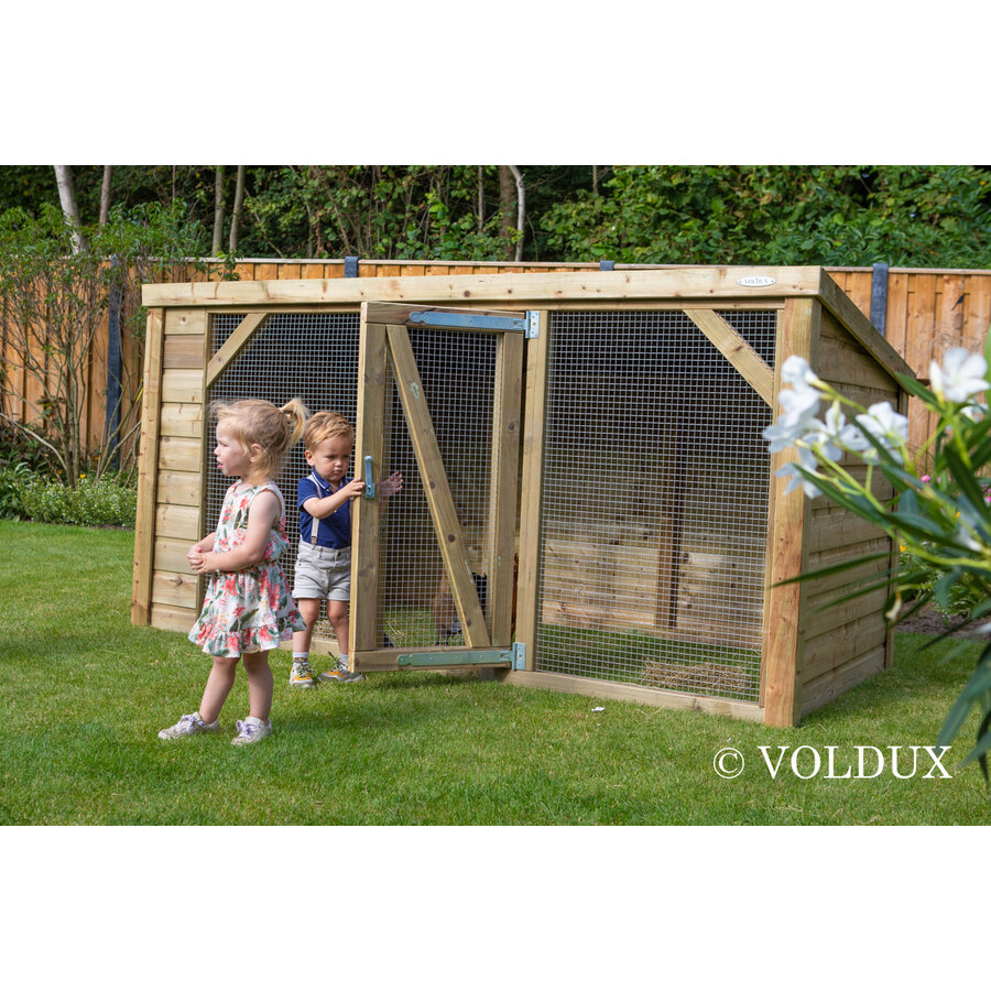 Kippenren Britt 260 x 130 x 132 cm | marterproof | dakleer