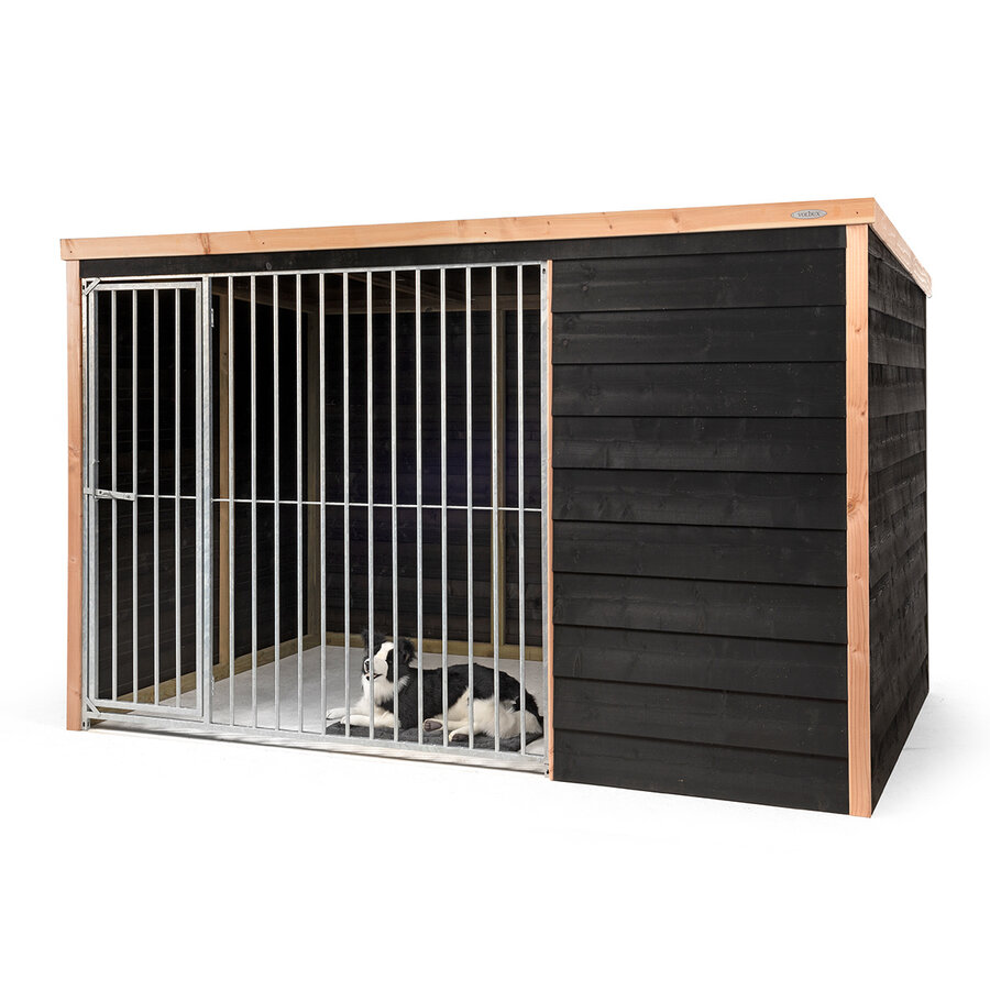 Hondenkennel Rex met nachthok en spijlenpaneel | buitenmaat incl. dak 316 x 208 x 196 cm | windluw ontwerp | betonplex bodem