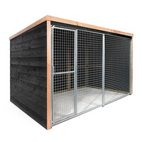 Kattenren Simba | 316 x 208 x 196 cm | Houten buitenren met dakleer