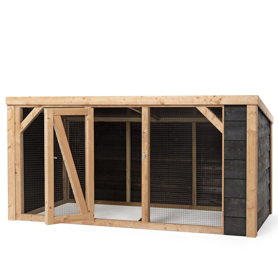 Overdekte kippenren Milan | 260 x 130 x 132 cm | onderhoudsvrij Douglas hout | zwart | maas 19 x 19 mm