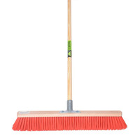 Brede bezem 60 cm met rode PVC-haren, stokhouder en steel 150 cm
