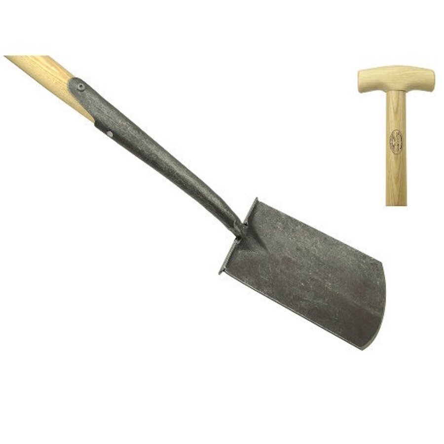 Zwanehals spade met opstapjes en essen houten steel