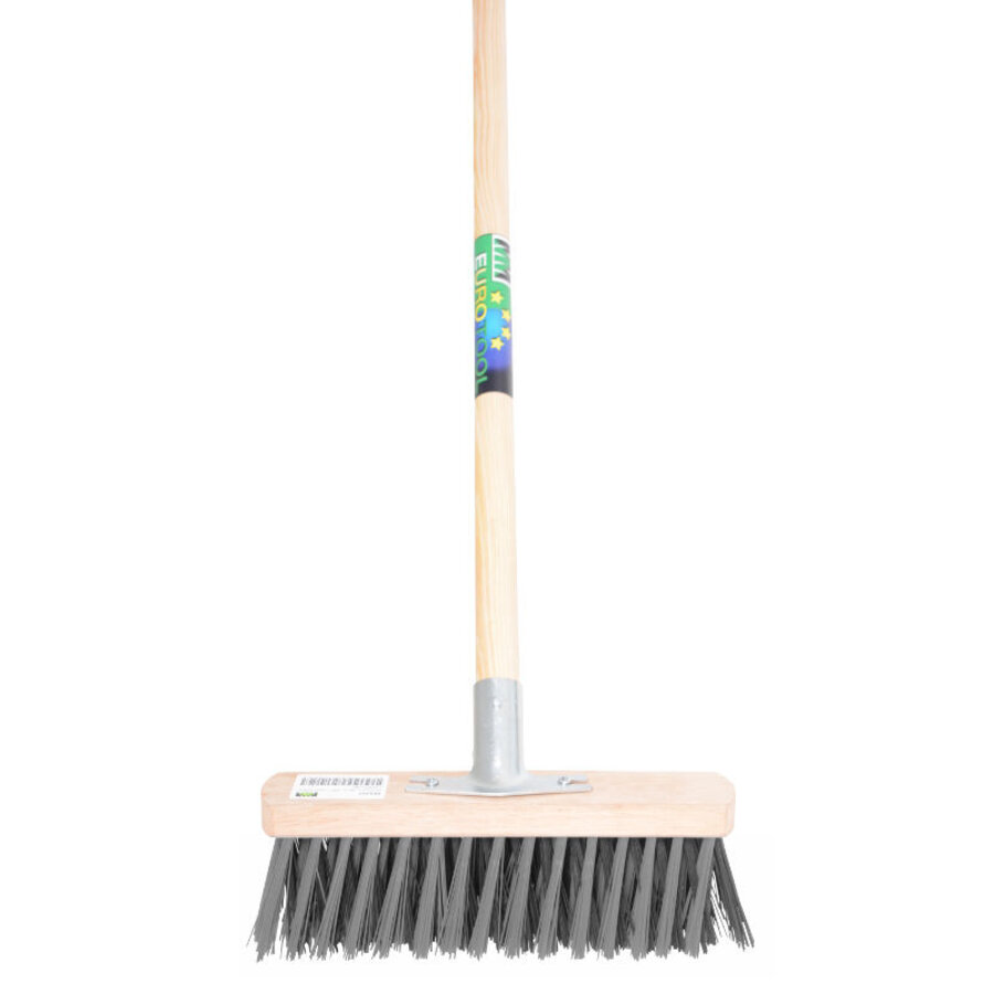 Bezem 30 Centimeter Met Steel 150 Centimeter En Stokhouder