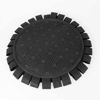 Suzy snuffelmat zwart - stijlvolle ronde snackmat van vilt met anti-slip bodem