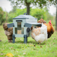 Voerbak met voeropeningen hoog 24 kg | 6 voeropeningen | dubbelzijdig | met regenkappen