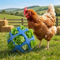 Voederbal voor kippen 10 cm | flexibele snackbal voor groenvoer