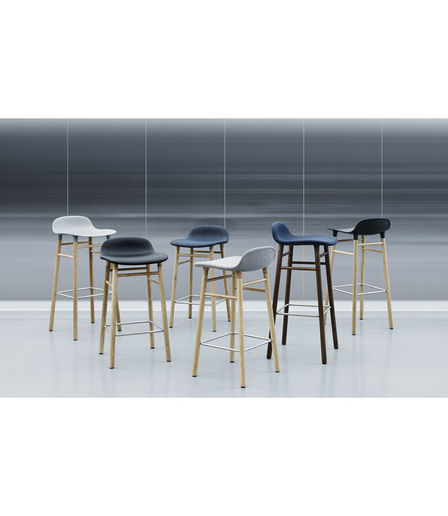 Form Barstool - Eik - 65cm of 75cm