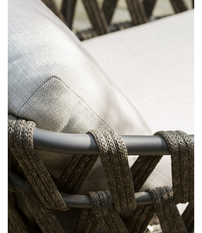 Leo Outdoor Dining Chair