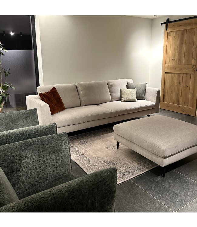 August zetel 2-zit of 3-zit