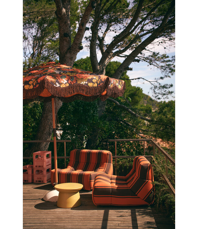 Lazy lounge chair outdoor