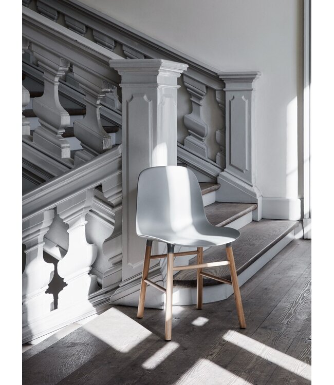 Form Chair - eik