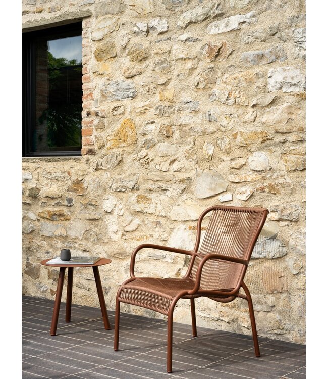 Loop lounge chair