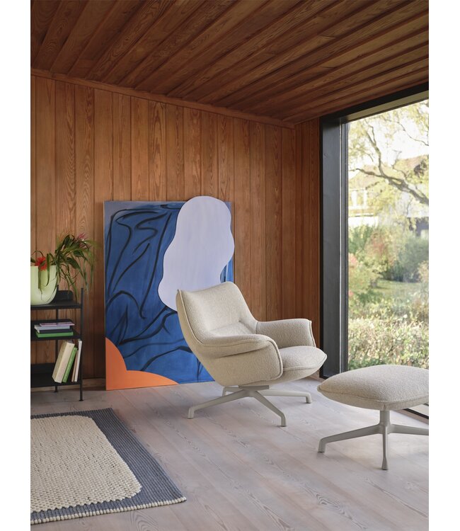 Doze Lounge Chair Toonzaalmodel