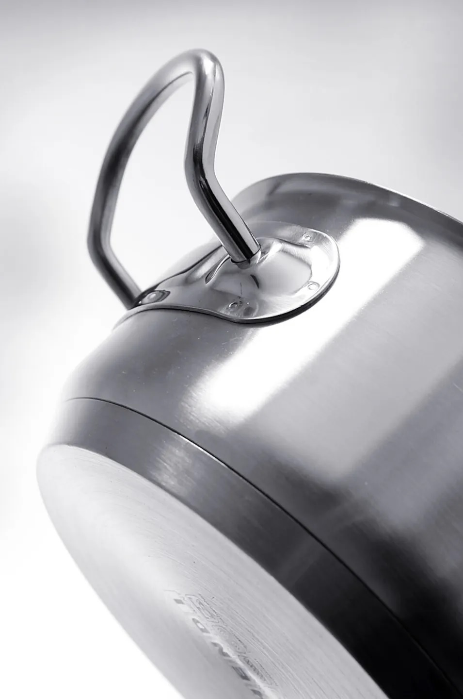 Hendi Kookpan met Deksel - Kitchen Line - Laag Model - 7,3 Liter - Ø28x(H)12cm