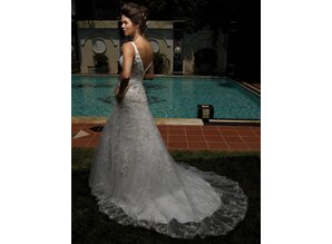 1860 Klassisches Traumkleid
