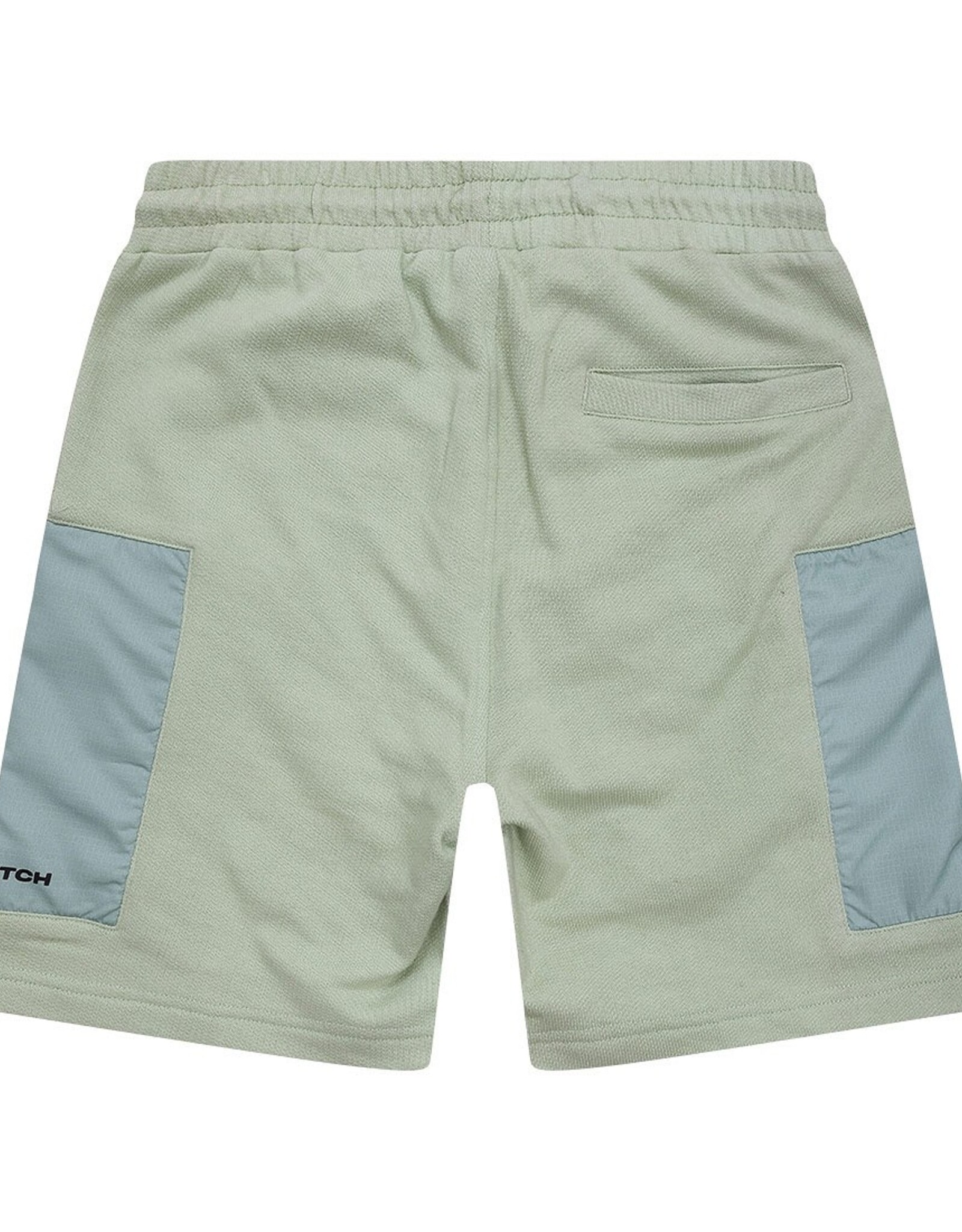 Off the pitch Lennox Shorts