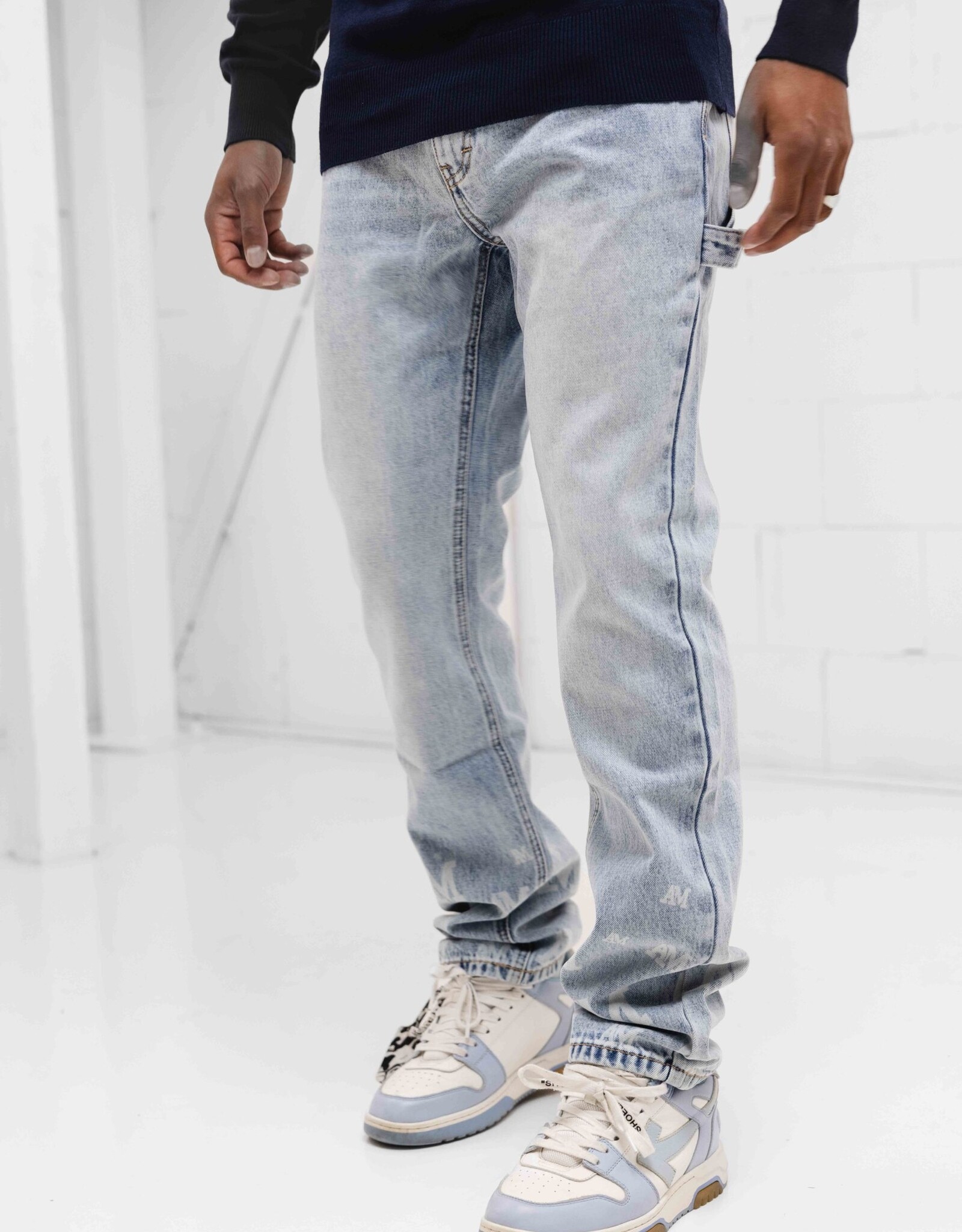 Amicci Maranzo Straight Jeans