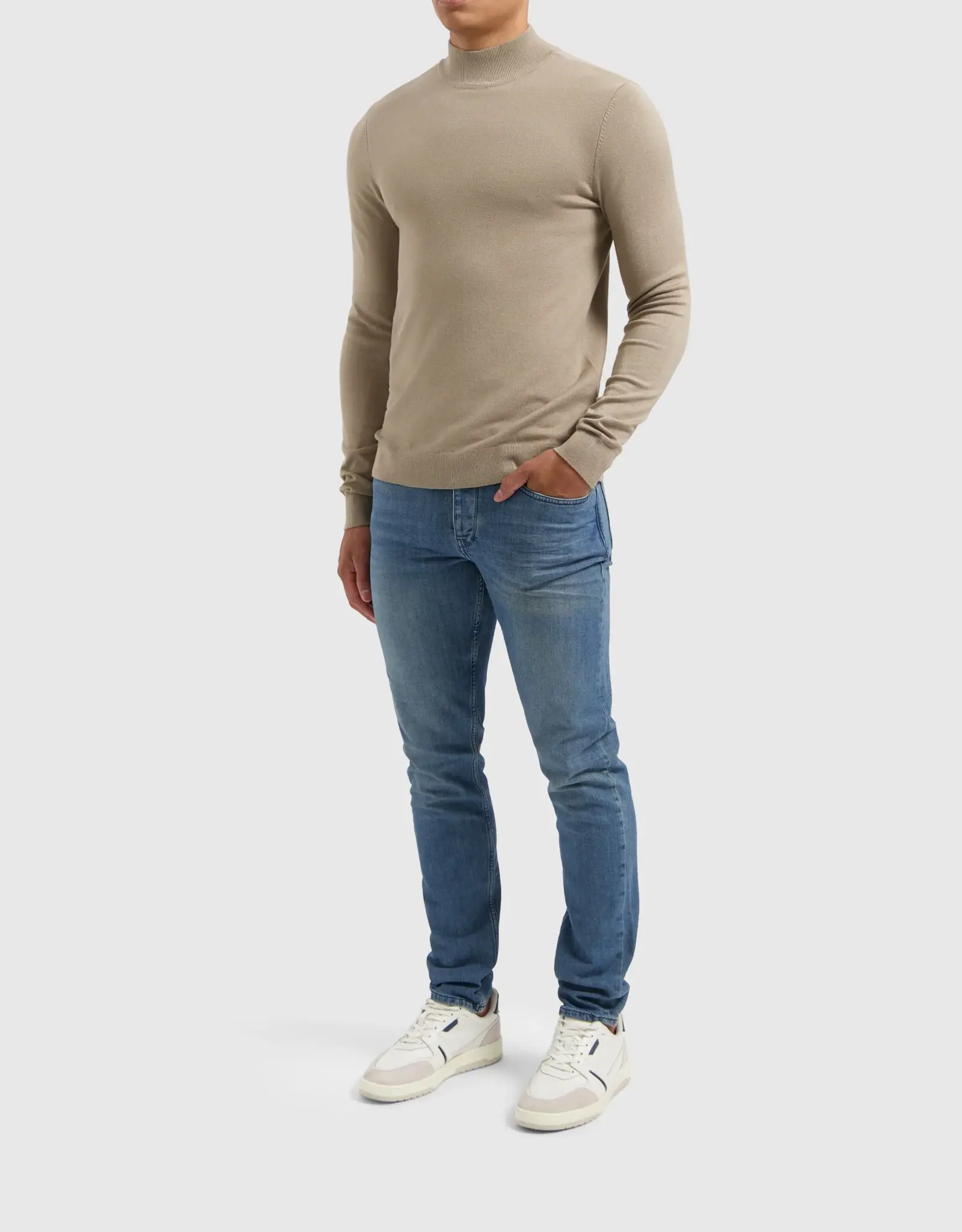 Pure Path Knitwear Mockneck Sweater