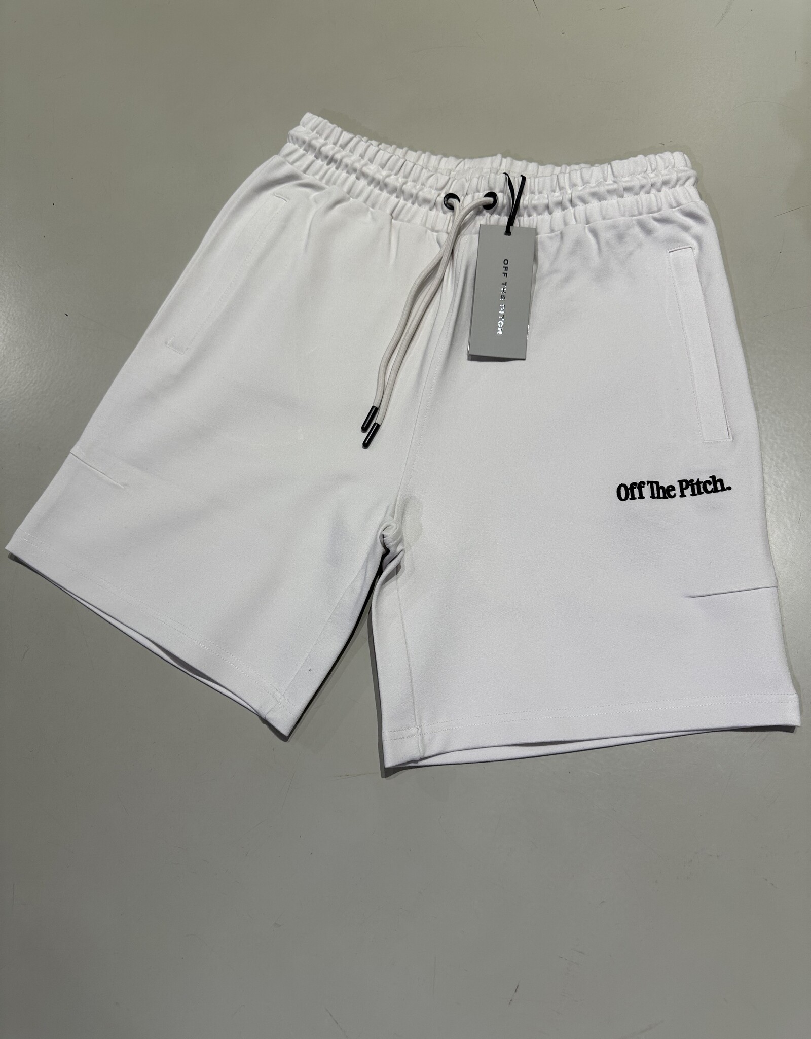 Off the pitch Wardrobe Essentials Short
