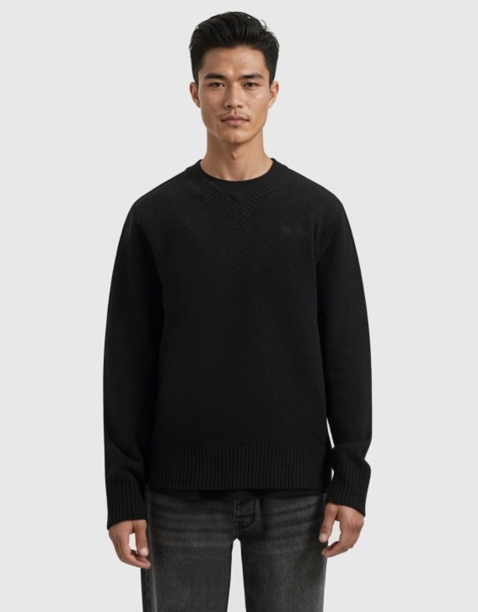 Pure Path Loose Fit V-Neck Knitwear