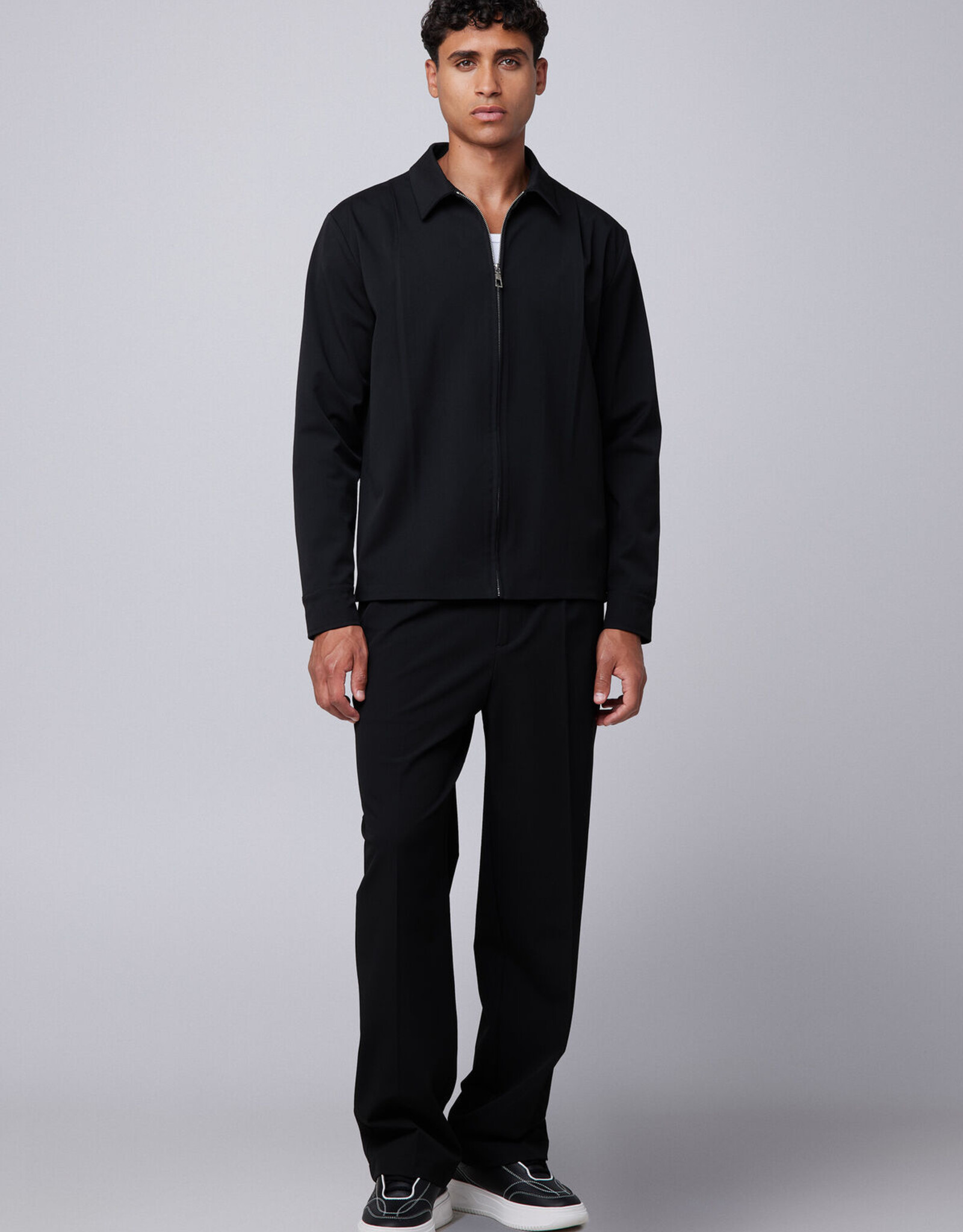 Off the pitch Pleated Trousers Straight Fit