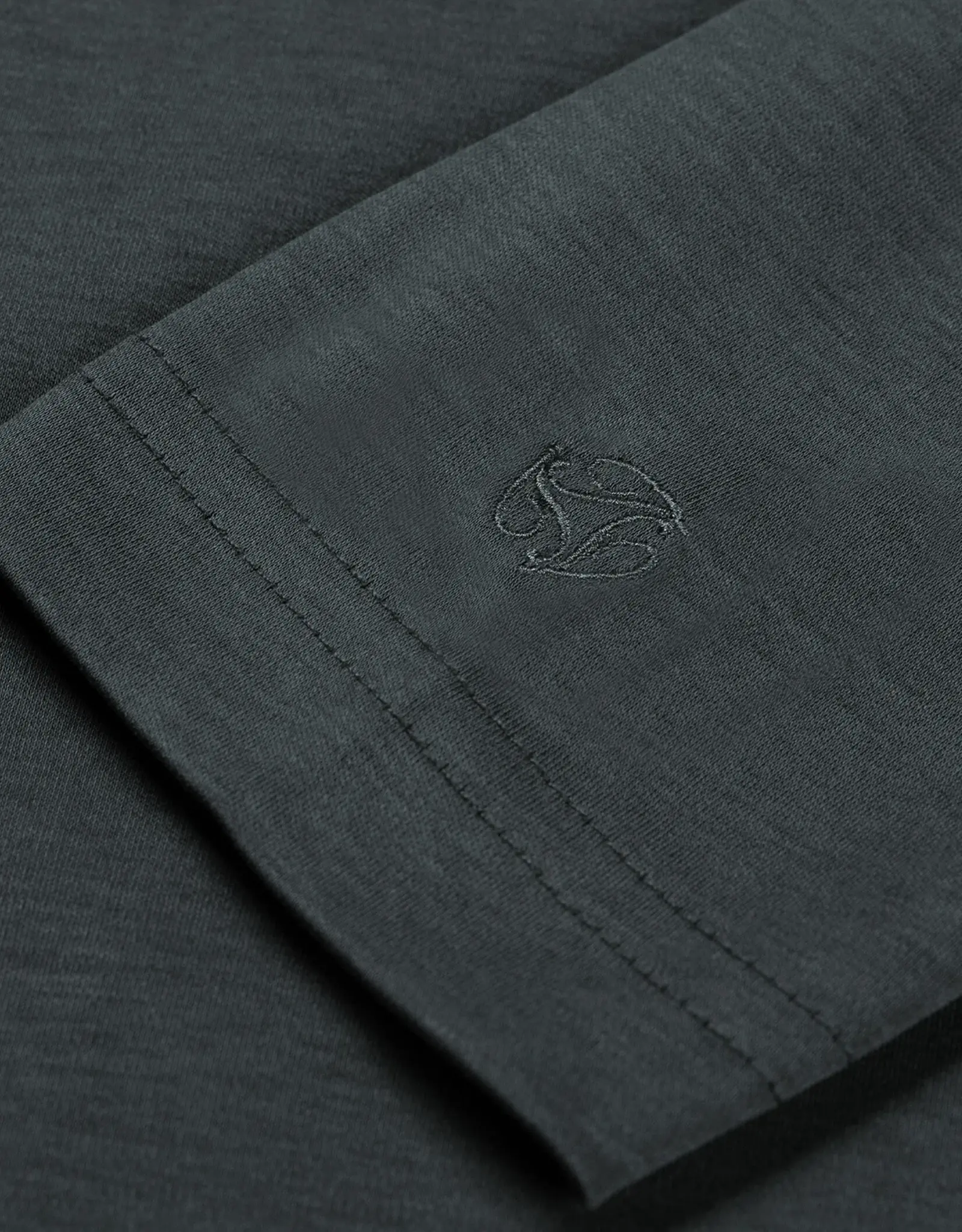 Tria D'oro Longsleeve T-Shirt