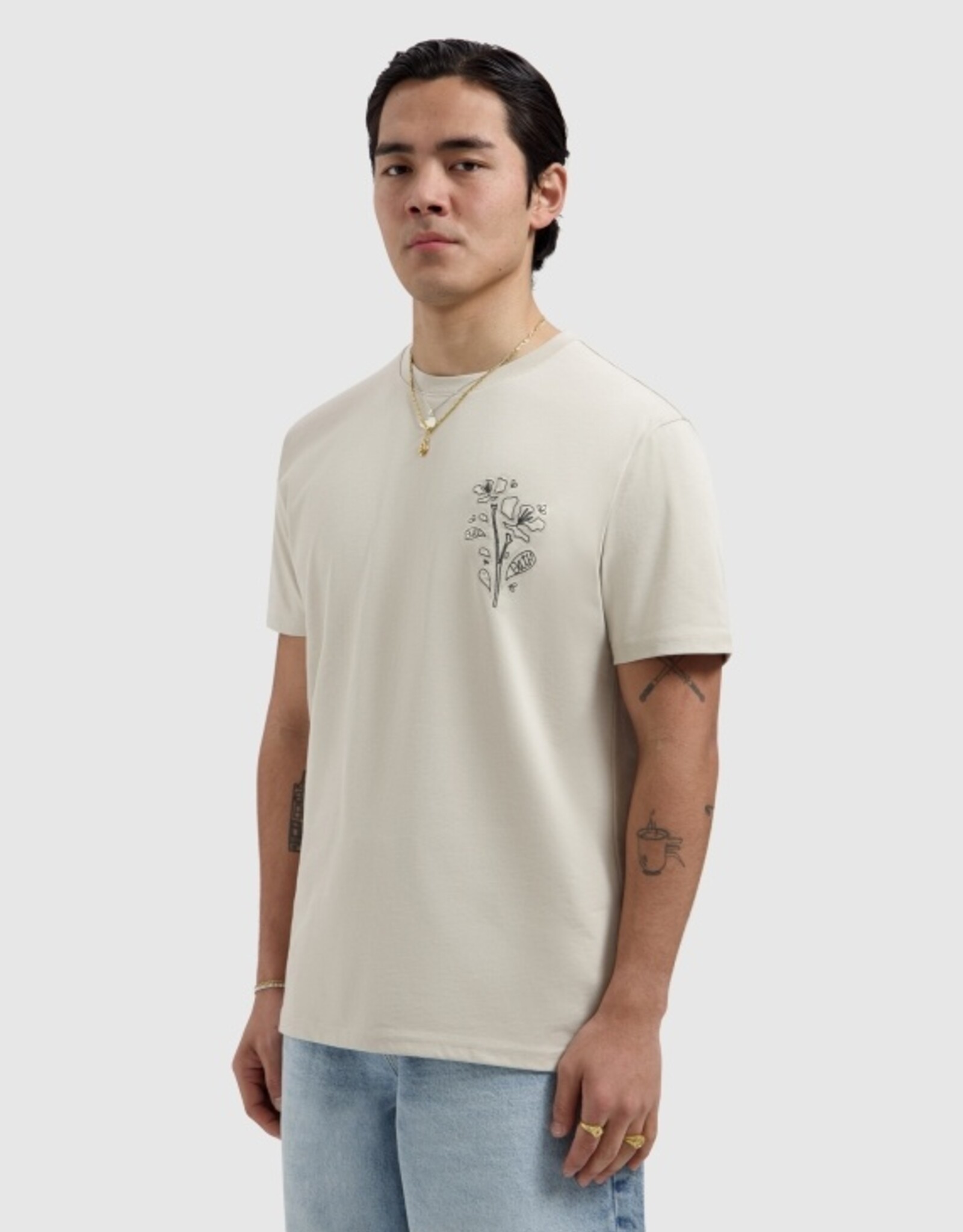 Pure Path Embroidered Flower T-shirt